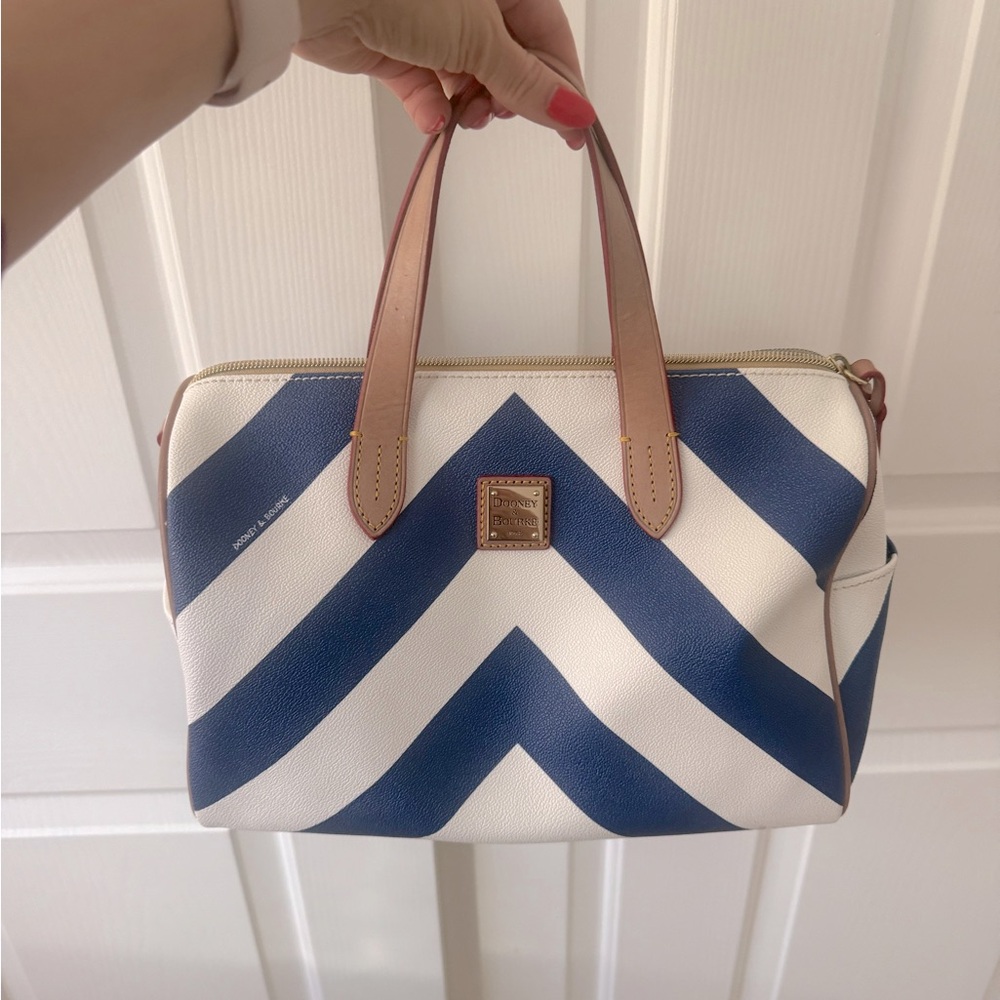 Dooney & bourke bag, gently worn, comes with long strap.